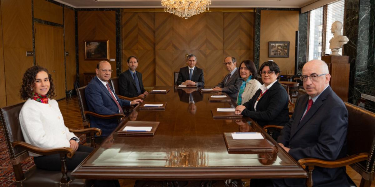 Con dignidad 3